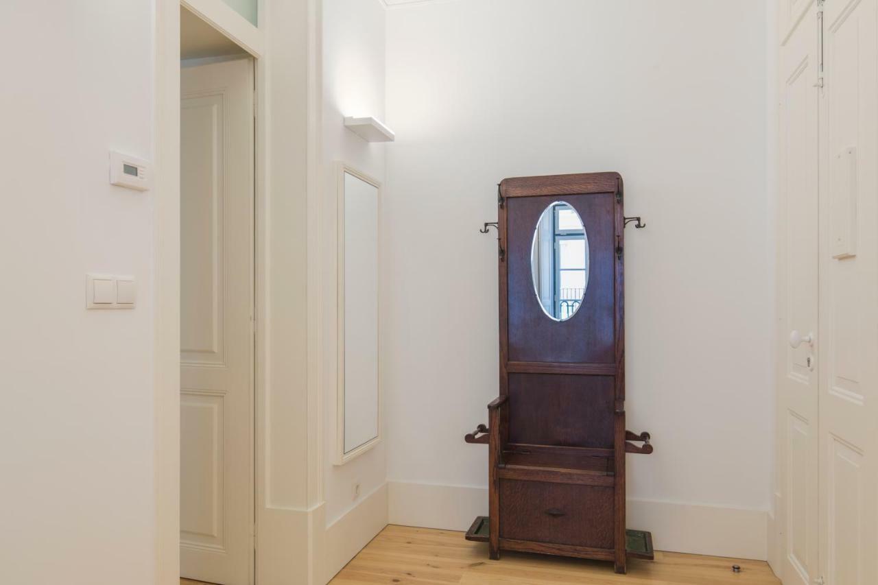 Charming 2 Bedroom Apartment In Baixa Chiado Lisboa Kültér fotó